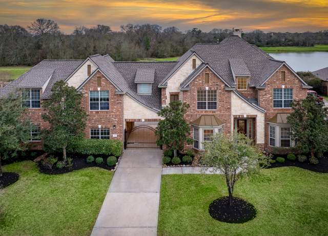 Property at 20803 Fairhaven Crossing Dr, Cypress, TX 77433, 5 beds, 4.5 baths