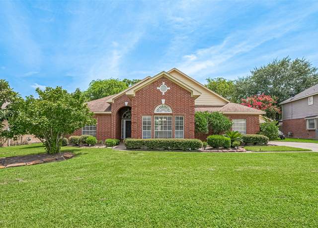 Property at 5165 Greenwater Dr, Willis, TX 77318, 4 beds, 2 baths