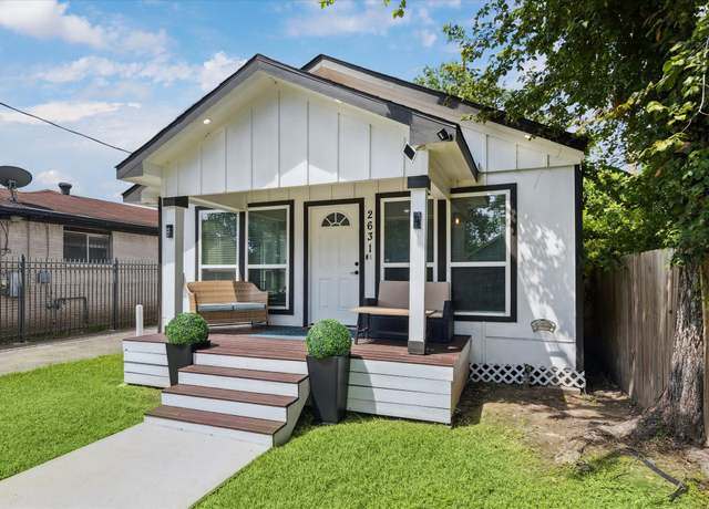 Property at 2631 Stevens St, Houston, TX 77026, 4 beds, 2 baths