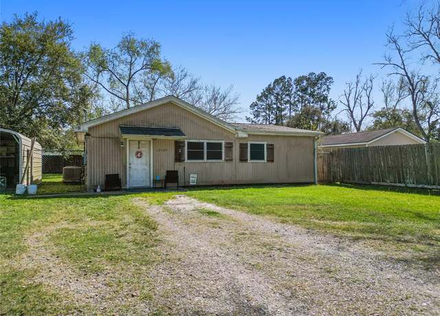 Property at 12109 22nd St, Santa Fe, TX 77510, 3 beds, 1 bath