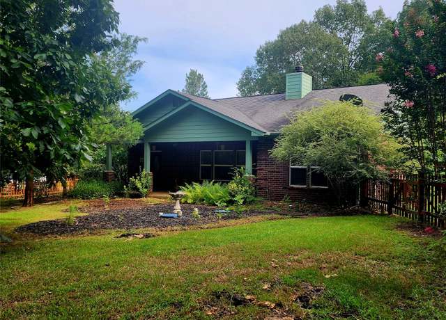 Property at 540 N Glen, Livingston, TX 77351, 3 beds, 2 baths