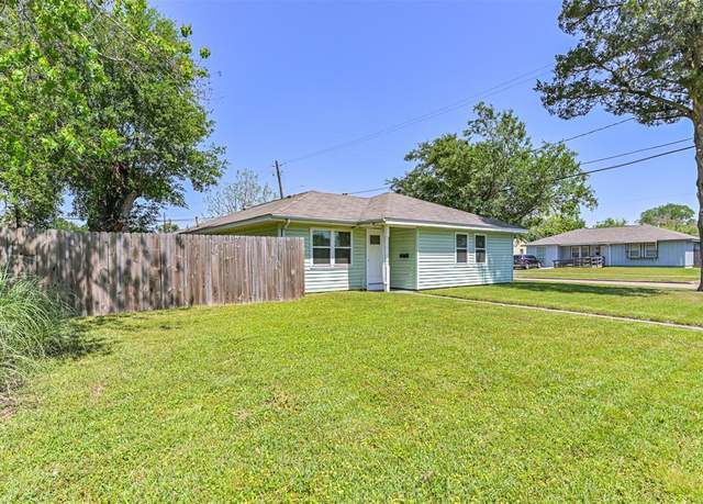 Property at 10335 Rambling Trl, Houston, TX 77089, 3 beds, 1 bath