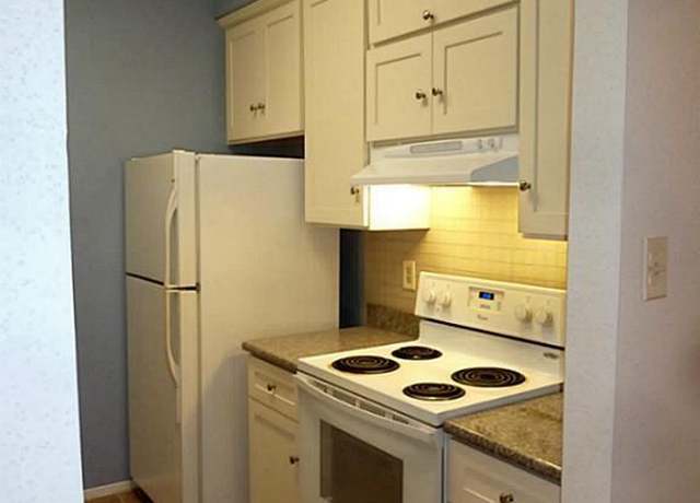 Property at 7900 N Stadium Dr #97, Houston, TX 77030, 1 bed, 1 bath