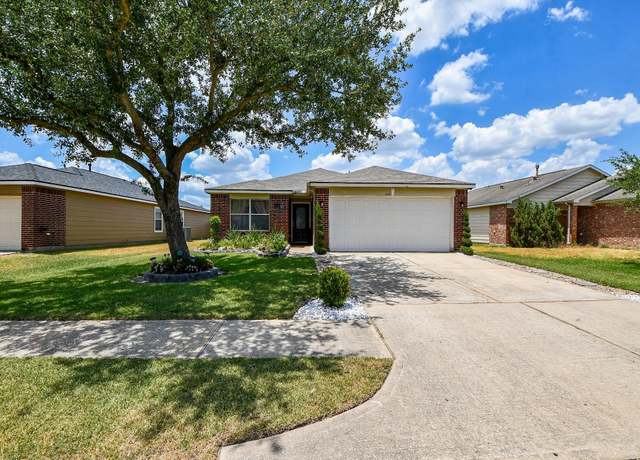 Property at 631 Kiley Dr, Houston, TX 77073, 3 beds, 2 baths