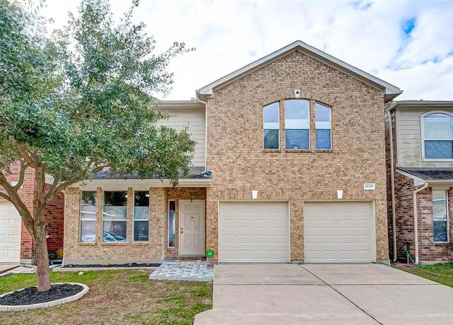 Property at 13119 S Bellaire Estates Dr, Houston, TX 77072, 4 beds, 3.5 baths