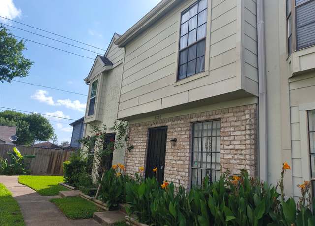 Property at 8636 Village Of Fondren Dr #8636, Houston, TX 77071, 2 beds, 1.5 baths