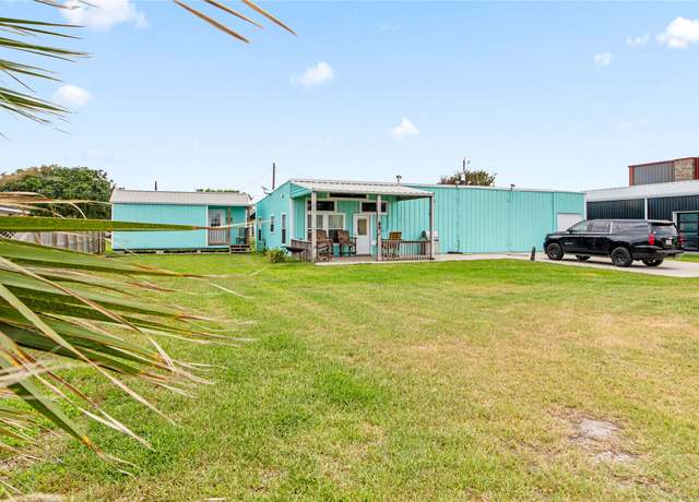 Property at 89 Carrie St, Port O Connor, TX 77982, 3 beds, 1 bath