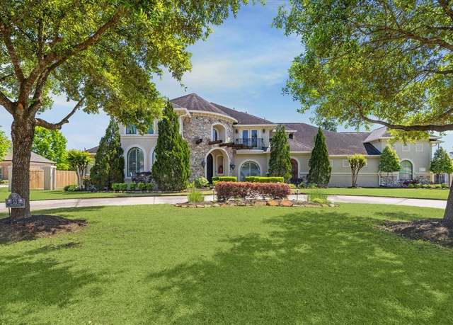 Property at 53 New Oak Trl, Humble, TX 77346, 4 beds, 4.5 baths