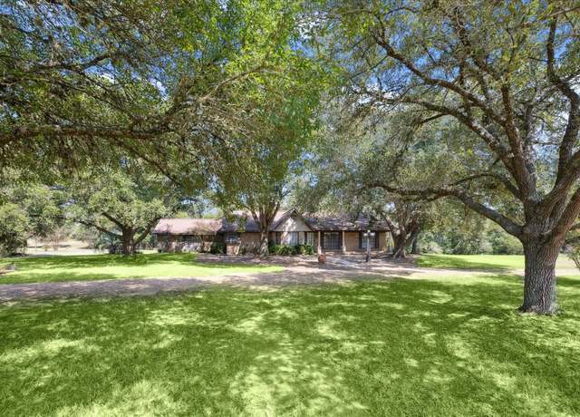 Property at 134 Lola Ln, Bellville, TX 77418, 4 beds, 3.5 baths