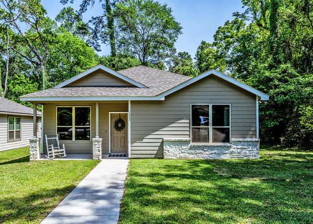 Property at 1023 Columbia River Rd, Conroe, TX 77316, 3 beds, 2 baths