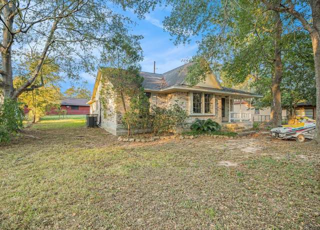 Property at 25615 Running Water Dr, Huffman, TX 77336, 3 beds, 2 baths