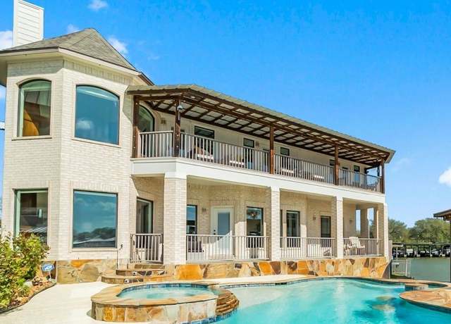 Property at 289 Bayview Ln, Livingston, TX 77351, 5 beds, 2.5 baths