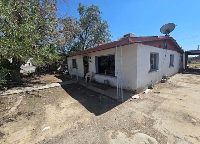 Property at 608 Winn Rd, Socorro, TX 79927, 4 beds, 1 bath