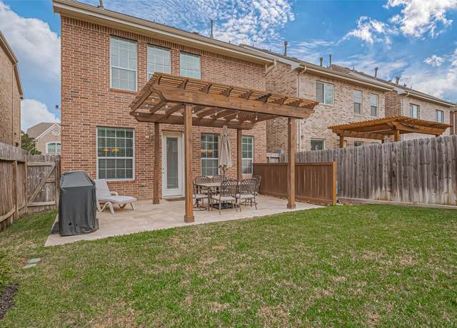 Property at 14515 Basalt Ln, Houston, TX 77077, 3 beds, 3.5 baths