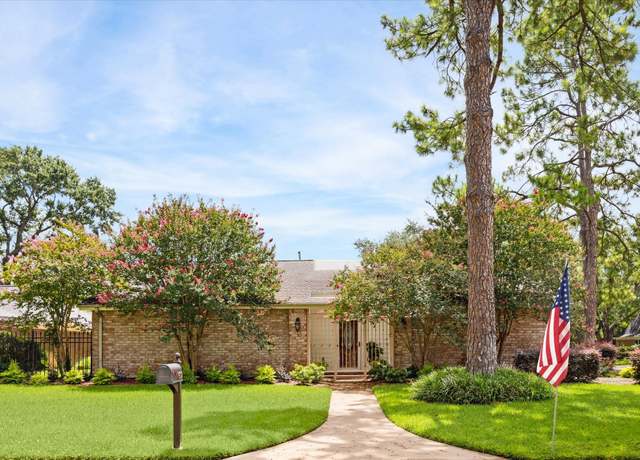 Property at 3002 Durban Dr, Houston, TX 77043, 4 beds, 2.5 baths