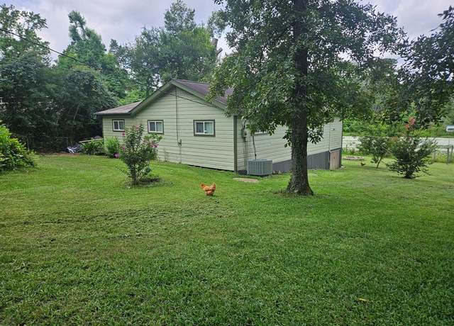 Property at 11104 Quinlan North Lake Dr, Conroe, TX 77303, 3 beds, 1.5 baths