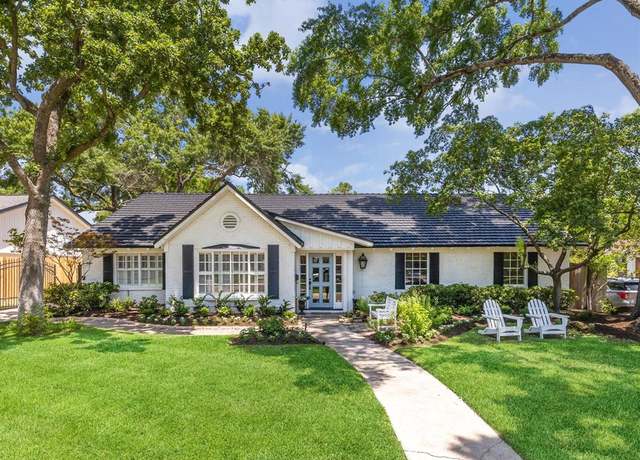 Property at 10006 Meadow Lake Ln, Houston, TX 77042, 4 beds, 2 baths