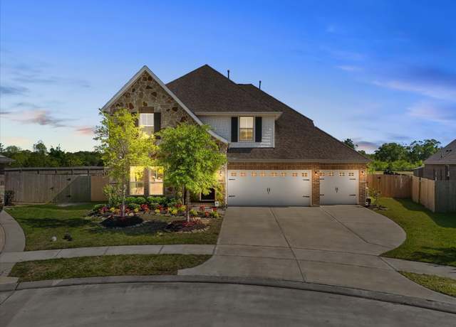 Property at 1800 Bright Way Ln, Dickinson, TX 77539, 5 beds, 3.5 baths