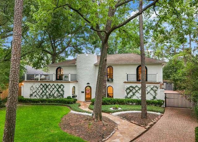 Property at 11 Twin Circle Dr, Houston, TX 77042, 4 beds, 5.5 baths