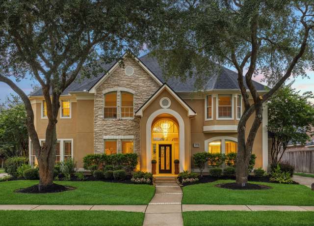 Property at 5203 Indian Shores Ln, Houston, TX 77041, 4 beds, 3.5 baths