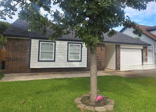 Property at 4807 Moody Reef Dr, Bacliff, TX 77518, 3 beds, 2 baths