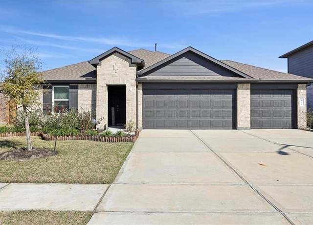 Property at 933 Neches Ln, Dayton, TX 77535, 4 beds, 2 baths
