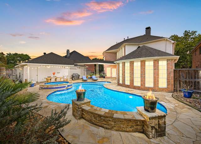 Property at 7926 Chianti Ct, Sugar Land, TX 77479, 5 beds, 4 baths
