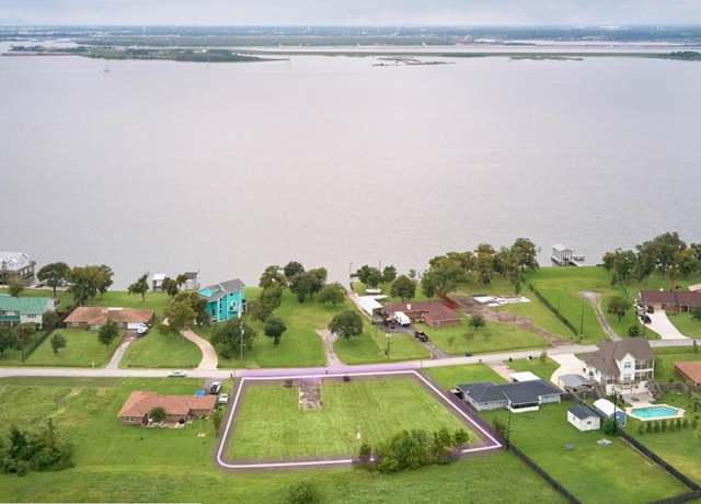 Property at 523 S Burnett Dr, Baytown, TX 77520