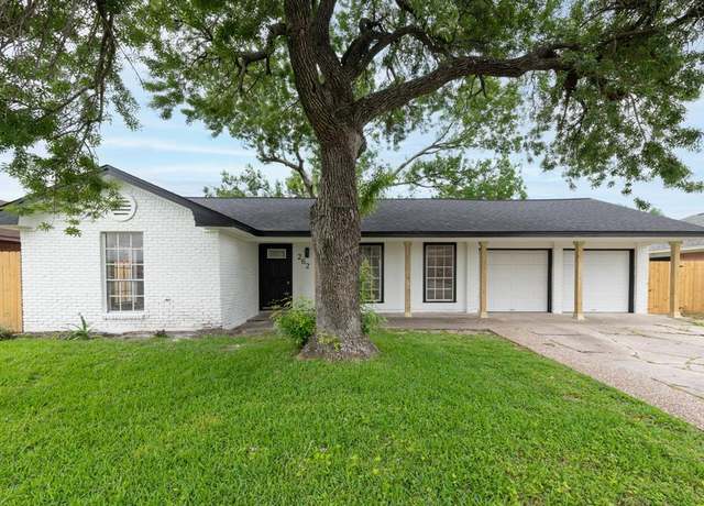 Property at 262 E Edgebrook Dr, Houston, TX 77034, 4 beds, 2 baths
