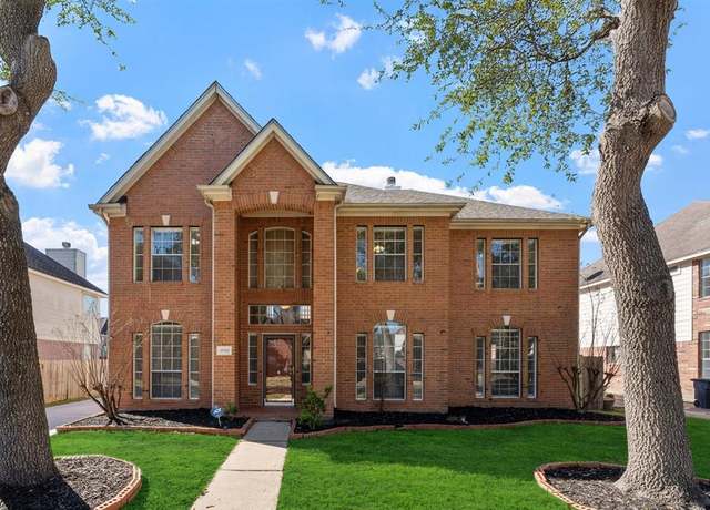 Property at 11910 Mckinney Falls Lane Ln, Sugar Land, TX 77498, 5 beds, 3.5 baths