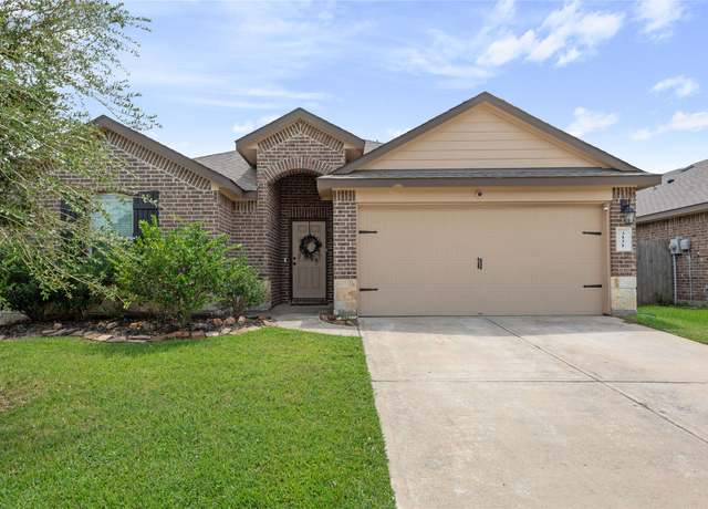 Property at 3131 Specklebelly Dr, Baytown, TX 77521, 4 beds, 2 baths
