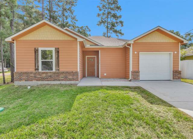 Property at 15704 Sycamore Dr, Montgomery, TX 77356, 3 beds, 2 baths