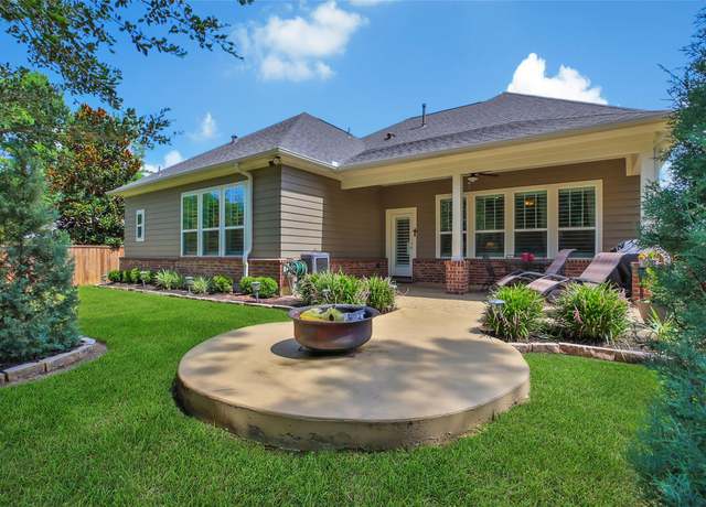 Property at 124 Mallard Creek Ct, Montgomery, TX 77316, 3 beds, 3 baths