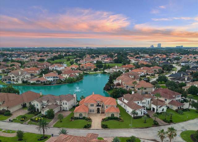 Property at 13718 Slate Creek Ln, Houston, TX 77077, 6 beds, 4.5 baths