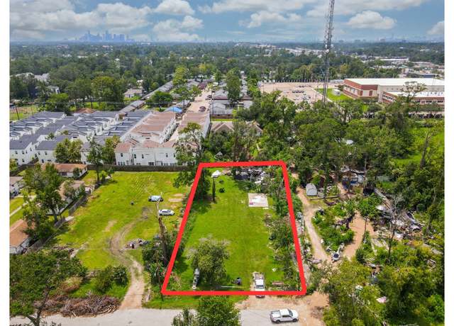 Property at 527 Marcella St, Houston, TX 77091