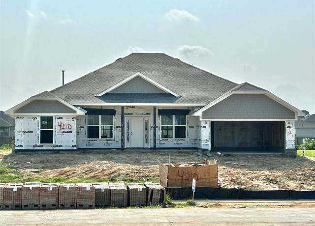 Property at 4210 Leslies Way, Dickinson, TX 77539, 4 beds, 2 baths