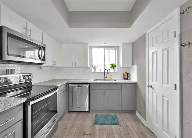 Property at 5005 Georgi Ln #222, Houston, TX 77092, 2 beds, 2.5 baths