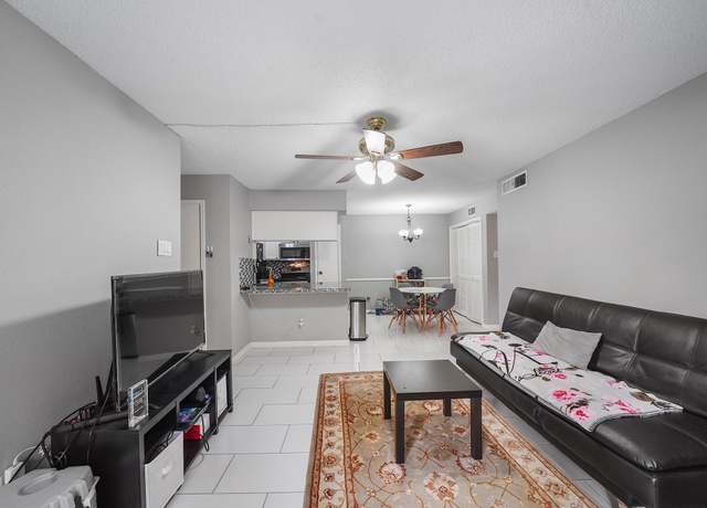 Property at 2120 El Paseo St #3007, Houston, TX 77054, 2 beds, 1 bath