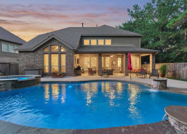 Property at 105 Pintail Ct, Montgomery, TX 77316, 5 beds, 3.5 baths