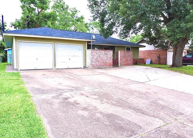 Property at 8606 S Friendship Rd, Houston, TX 77080, 3 beds, 1.5 baths