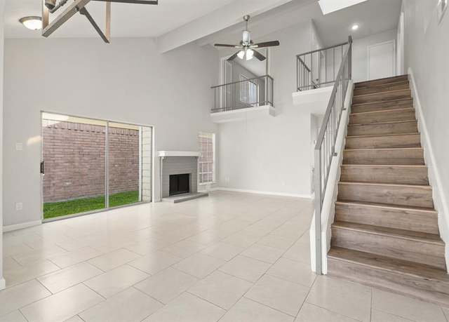 Property at 11843 Fairpoint Dr, Houston, TX 77099, 3 beds, 2.5 baths