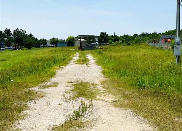 Property at 11 Road 5118, Cleveland, TX 77327