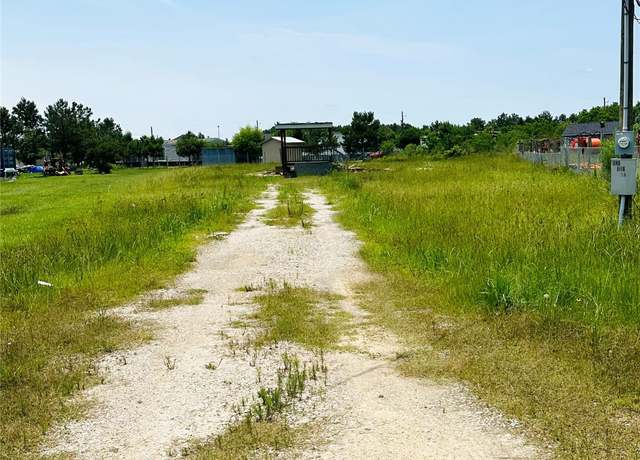 Property at 11 Road 5118, Cleveland, TX 77327