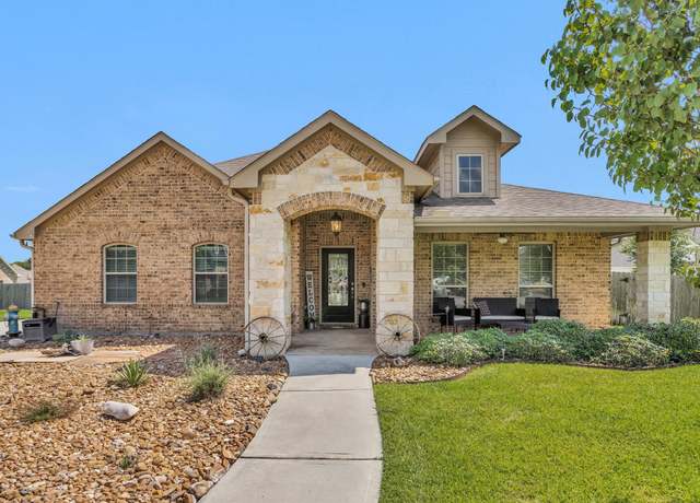 Property at 202 Nathanael Ct, Montgomery, TX 77356, 4 beds, 2 baths
