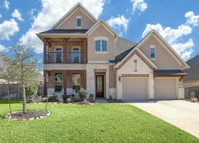 Property at 34427 Spring Creek Cir, Pinehurst, TX 77362, 4 beds, 3.5 baths