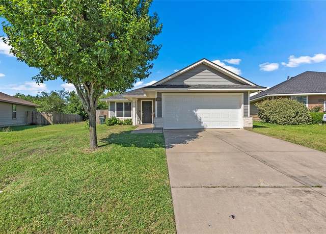 Property at 1160 Cottage Grove Cir, Bryan, TX 77801, 3 beds, 2 baths