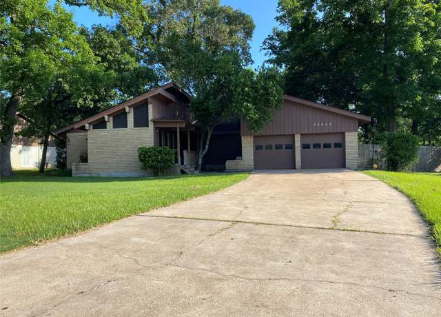 Property at 24600 Darkwood Ct, Huntsville, TX 77320, 3 beds, 2 baths