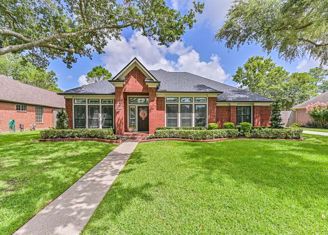 Property at 1210 Buttonwood Dr, Friendswood, TX 77546, 4 beds, 2 baths