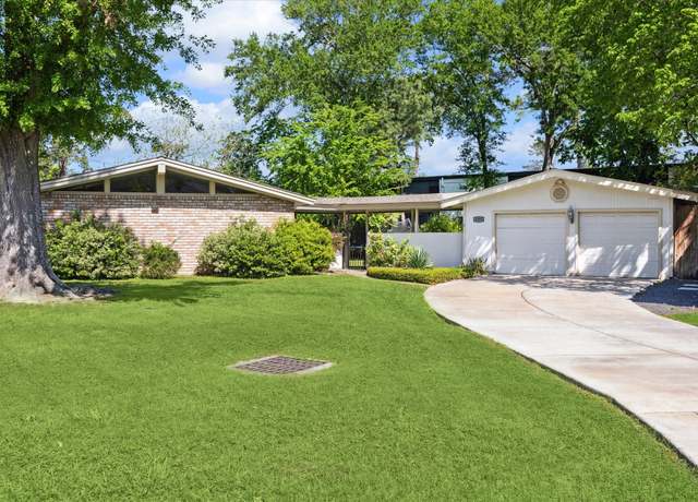 Property at 1515 Durango Dr, Houston, TX 77055, 3 beds, 2 baths