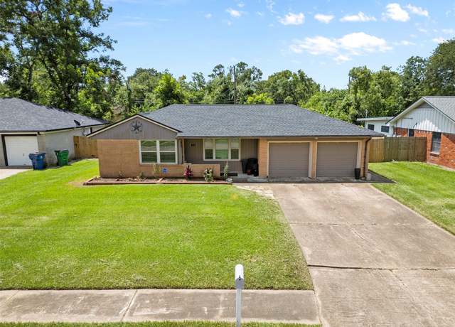 Property at 708 Northridge St, Angleton, TX 77515, 3 beds, 2.5 baths